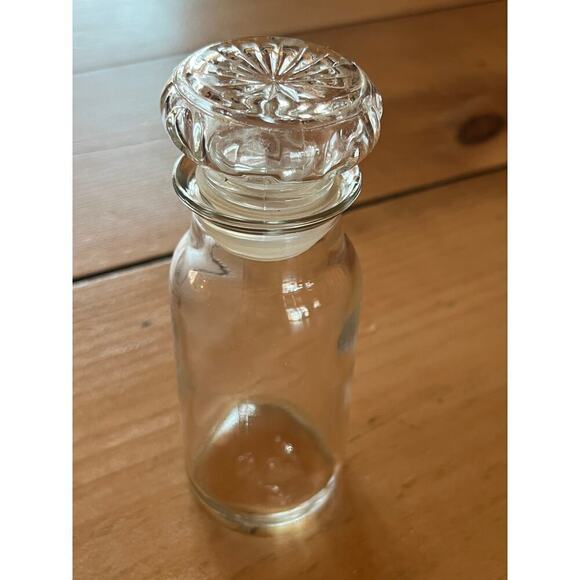 Small Vintage Apothecary or Spice Clear Jar/Bottle. Sunburst Stoppers. - Picture 2 of 5